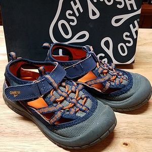 Boys Oshkosh sandals sz 10 toddler